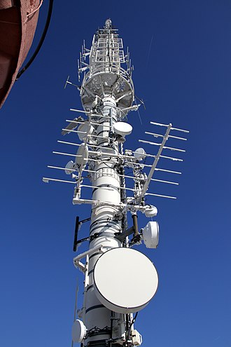 Baden-Baden-Merkurturm-16-Antenne-2010-gje.jpg